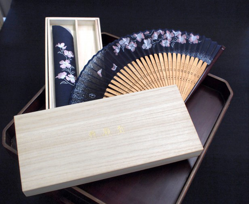 京都の扇子屋「舞扇堂」様の化粧箱