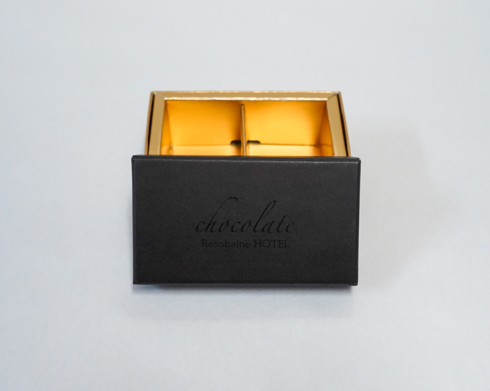 チョコレートのパッケージ　UVプリント　インロー貼り箱