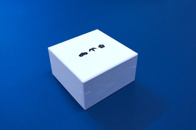 白い貼り箱　松竹梅アイコン　小物入れ　かぶせ式の貼り箱