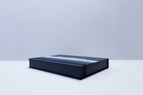 ブック式の貼り箱　ゴムバンド付の貼り箱　UVプリンター